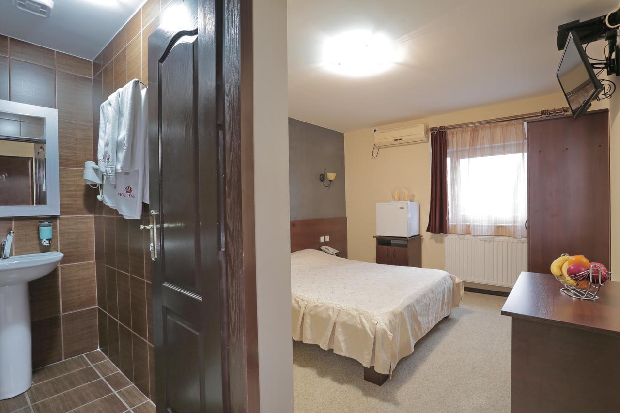 Motel Knez Sombor Buitenkant foto